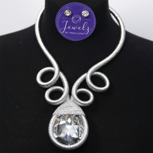Teardrop necklace